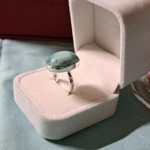 Large Sierra Nevada Turquoise Solitaire Ring In 925 Sterling Silver. - Picture 6 of 8